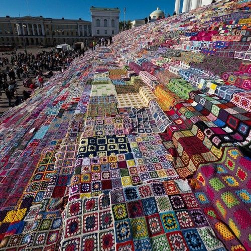 What the Heck is "Urban Knitting???" | by TheWanderingHousewife.com