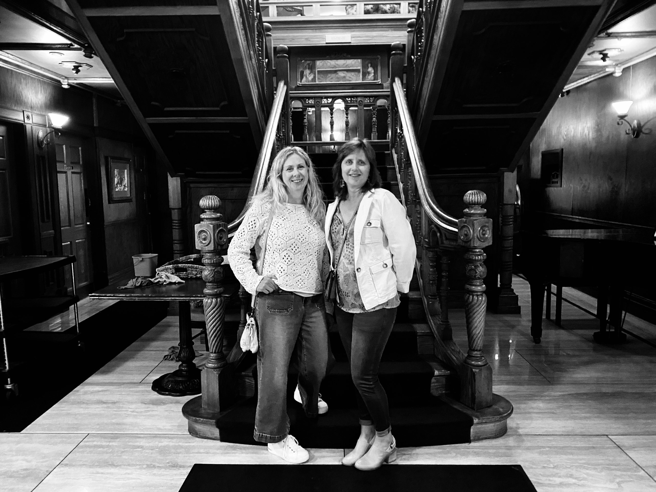 What a 40-Year Local (and a Girlfriend) Learned on the Gaslamp District Tour | THEWANDERINGHOUSEWIFE.COM