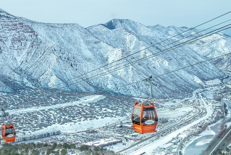 Glenwood Springs — 15 Places to Visit in Colorado | THEWANDERINGHOUSEWIFE.COM